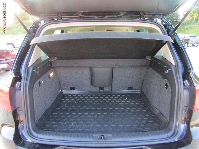 Volkswagen Tiguan (2011) 2.0TDi 4x4, ČR, Klima - fotka 7 z 17