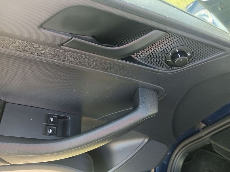 Škoda Rapid 1.2 TSI Spaceback Active 66kw - fotka 10 z 19