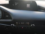 Mazda 3 (2021) 2.0 Skyactiv-G, 70TKM,Klima - náhled 12