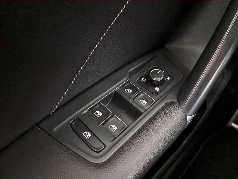 Volkswagen Tiguan (2016) 2.0 TDI, 4X4, Automat, Navi - fotka 17 z 18