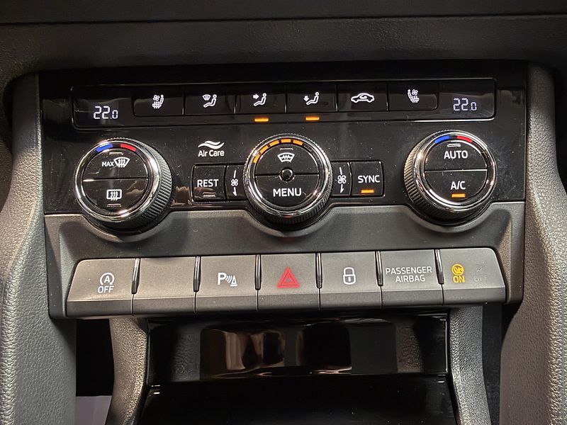 Škoda Kodiaq 2.0 TSI 140 kW Style 4x4 DSG - fotka 10 z 21