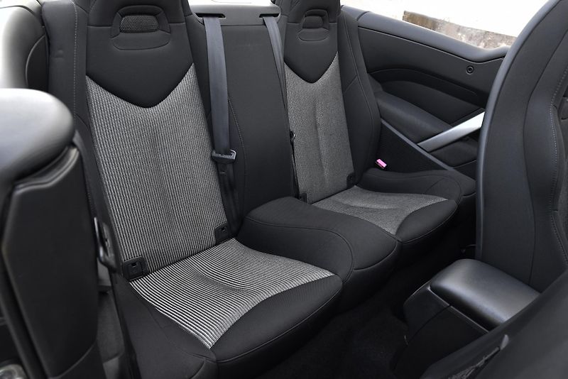 Peugeot 308 CC 1.6 HDi 6st,KLIMA,TEMP,ALU - fotka 33 z 41