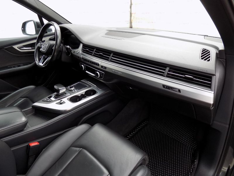 Audi Q7 (2017) 3.0TDI/E-Tron/4x4/Full-LED/ - fotka 16 z 48