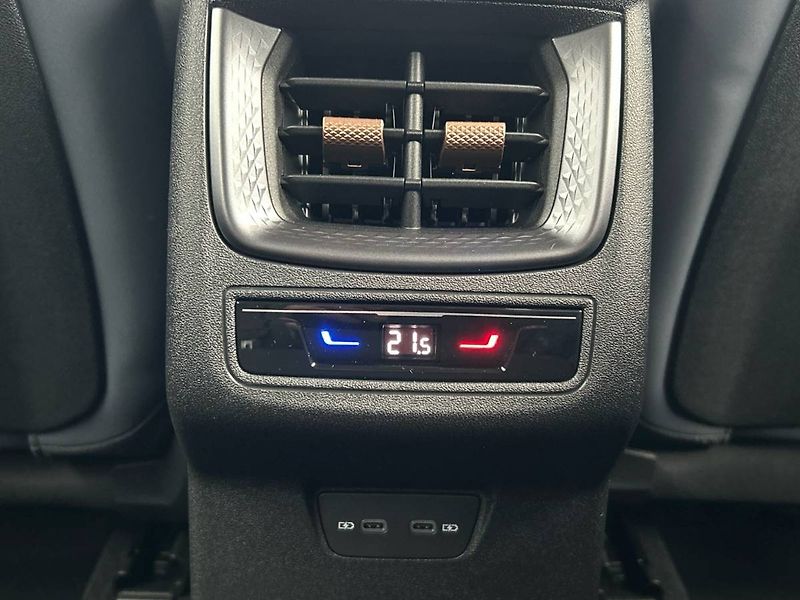 Cupra Terramar (2026) 1.5 eTSI 7DSG - fotka 14 z 35