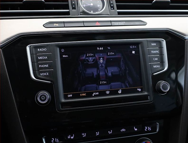 Volkswagen Passat (2016) 2.0 TDI, Kůže, Navi, Tempomat - fotka 15 z 19