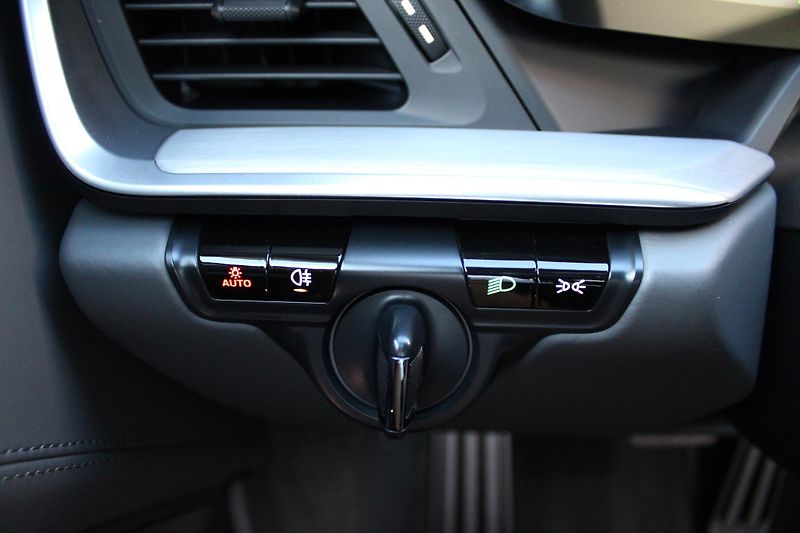 Porsche 911 Turbo S*Burmester*Aero*Záruka* - fotka 21 z 39