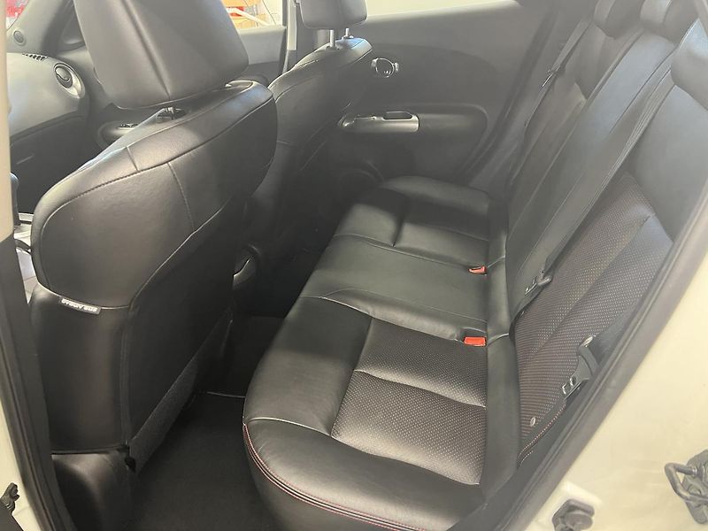 Nissan Juke 1.6i 86kW - fotka 15 z 17