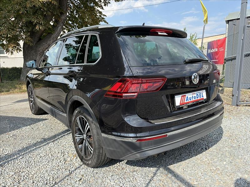 Volkswagen Tiguan 2,0 TDi DSG 4Motion  LED,ACC - fotka 4 z 50