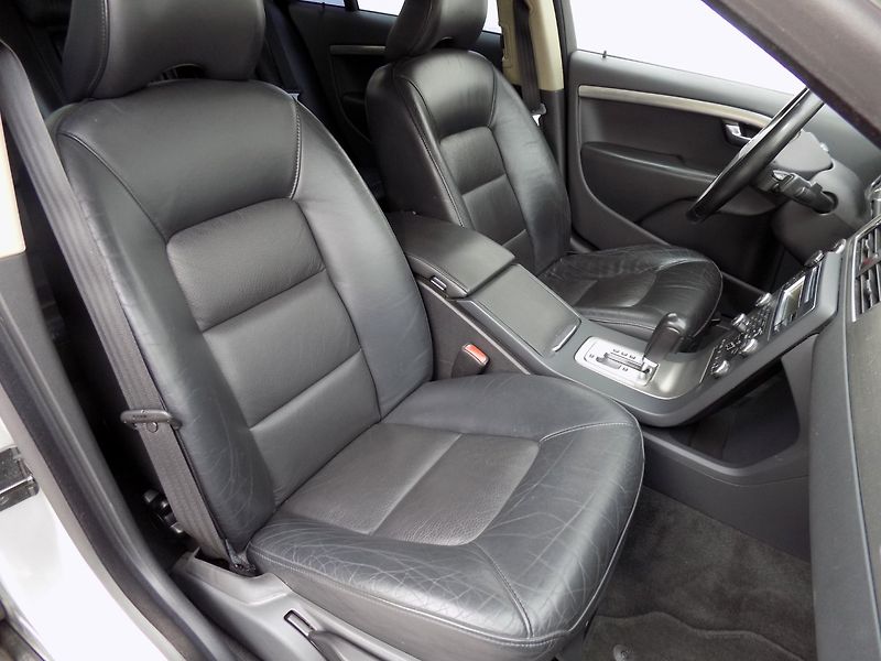 Volvo S80 (2008) 2.4d/Bi-xenon/NAVI/Kůže/ - fotka 15 z 33