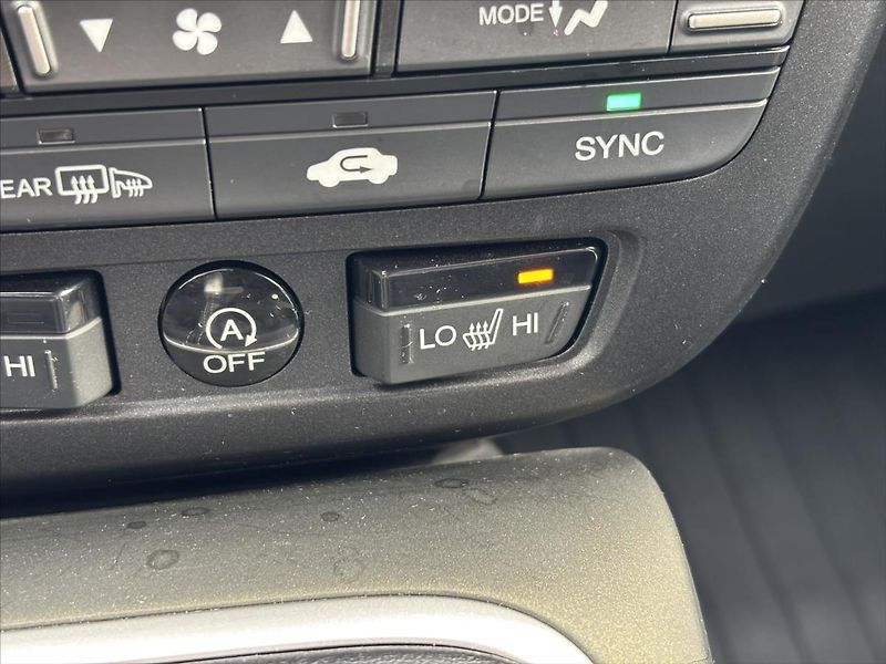 Honda Civic 1,8 VTEC 104kW PLNÝservisHONDA - fotka 24 z 36