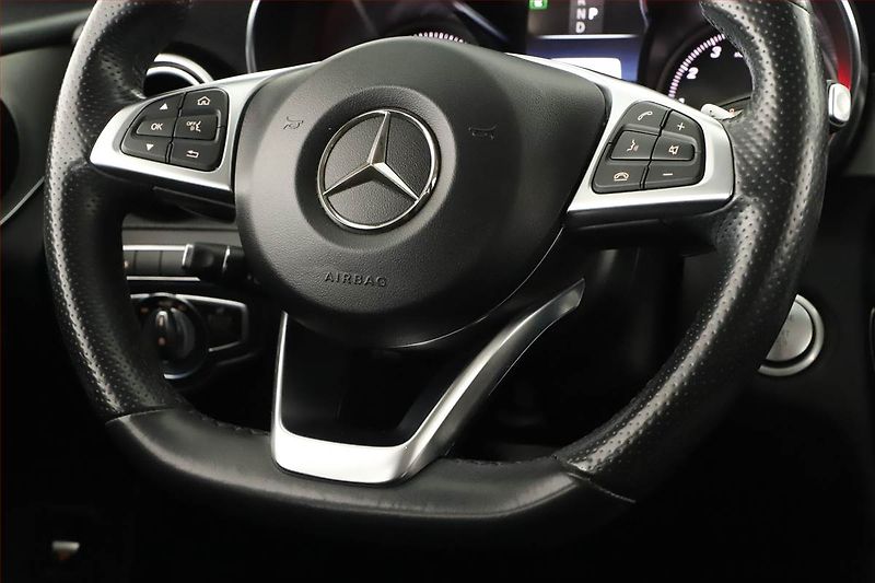 Mercedes-Benz GLC (2018) AMG line 250 - fotka 20 z 20