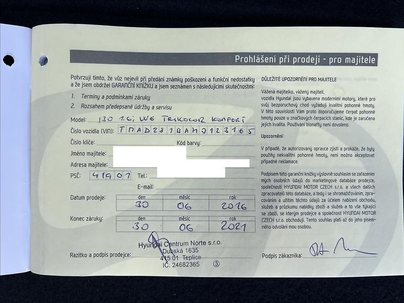 Hyundai i30 1,6 i  Trikolor Komfort - fotka 18 z 22