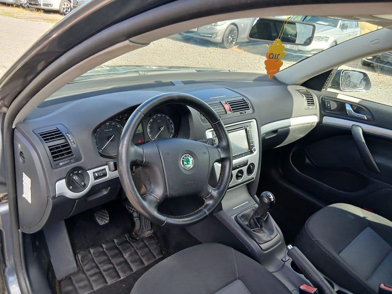Škoda Octavia 2, 1.9 TDI, verze bez DPF - fotka 28 z 31