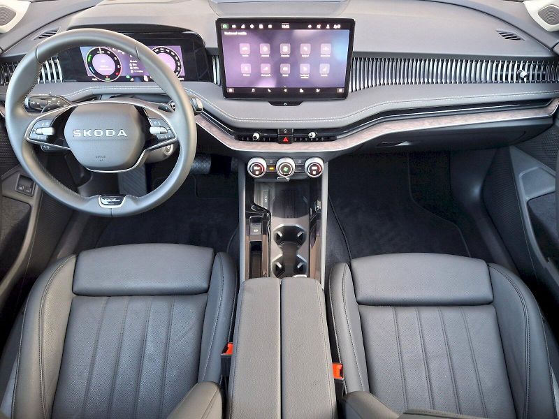 Škoda Superb (2025) Combi iV L&K DSG 1,5TSi 150kW - fotka 5 z 35