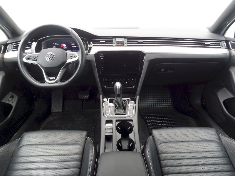 Volkswagen Passat (2022) Elegance 2,0 TDI 147kW DSG 4MO - fotka 5 z 30