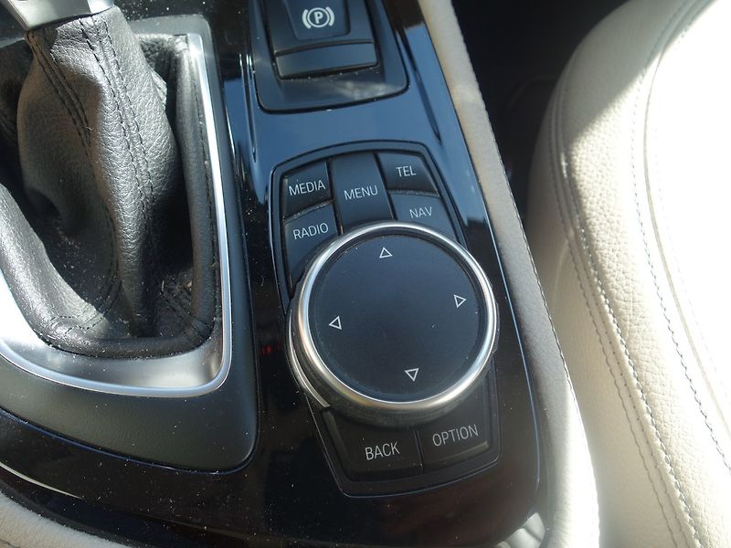 BMW Řada 2 (2015) 225i*X-DRIVE*ACTIVE*TOURER*CZ - fotka 22 z 46