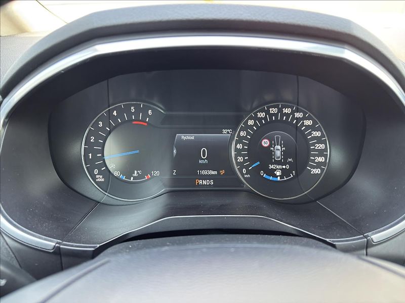 Ford S-MAX 2,0 EcoBlue Titanium AWD AUT - fotka 39 z 51