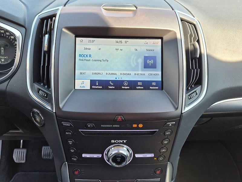 Ford S-MAX 2.0 EcoBlue 110kw Titanium - fotka 11 z 21