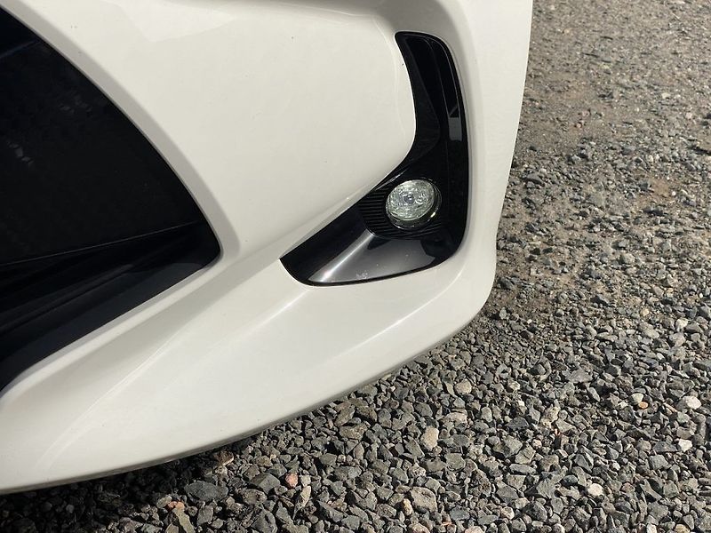 Toyota Yaris 1.5i, ČR, Style Tech, automat - fotka 9 z 17