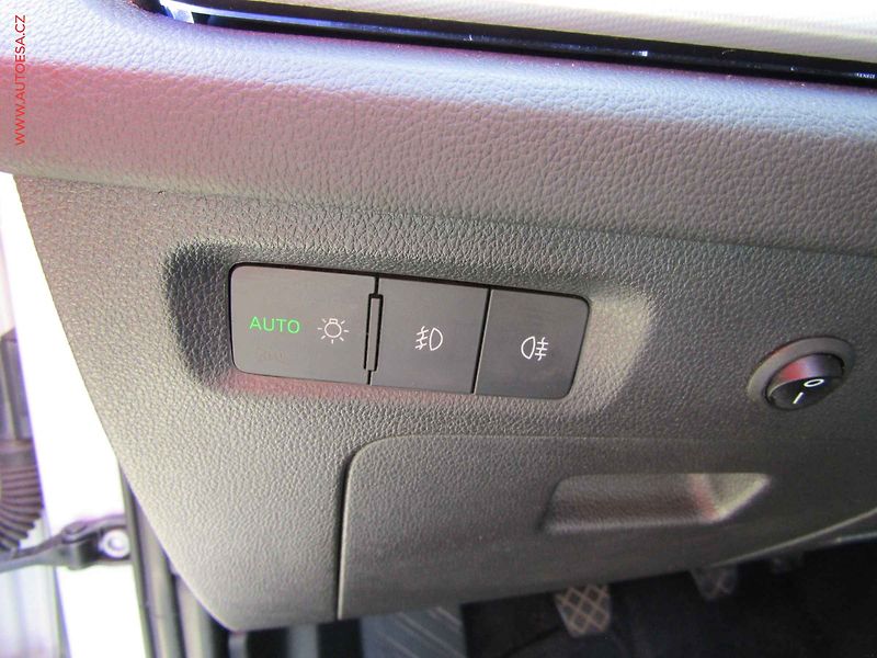 Škoda Octavia (2021) 2.0 TDi, 2.maj,ČR, AC - fotka 17 z 17