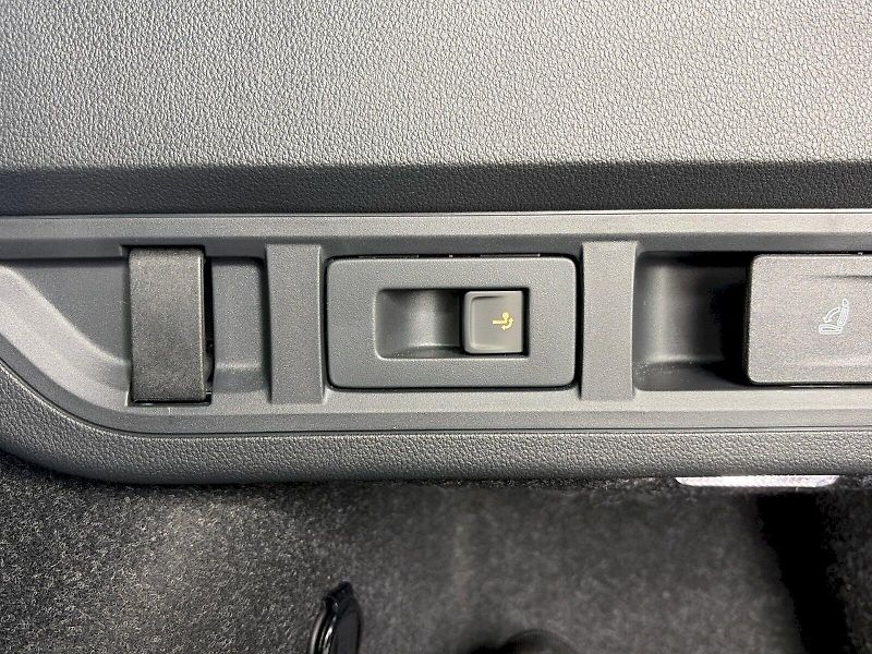 Škoda Octavia (2025) Combi DSG 1.5TSI 110kW SportLi - fotka 28 z 30
