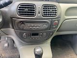Renault Scénic 1,6i (79kW)*KLIMATIZACE* - náhled 11