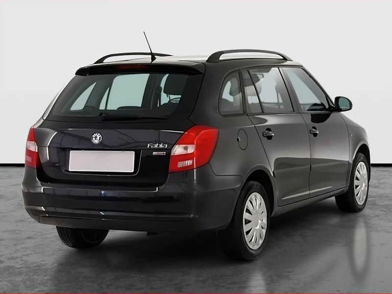 Škoda Fabia (2012) Ambition 1.6 TDI, Serv.kniha - fotka 5 z 20