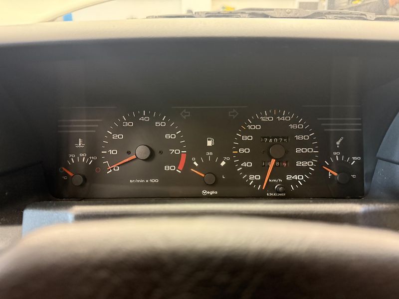 Peugeot 405 Mi16X4  - fotka 11 z 16