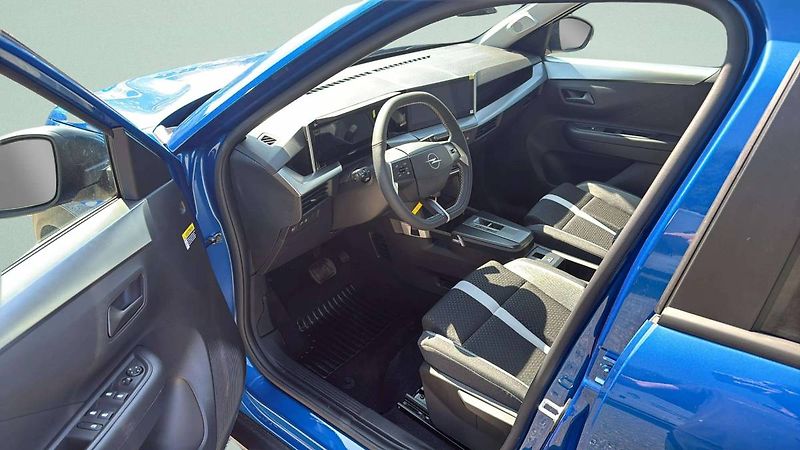 Opel Frontera (2026) Edition Hybrid 1.2 TURBO (81kW - fotka 14 z 24