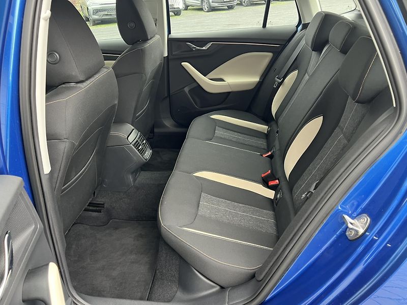 Škoda Kamiq (2021) 1.5TSI 110kW DSG STYLE ČR NOVÉ - fotka 8 z 27