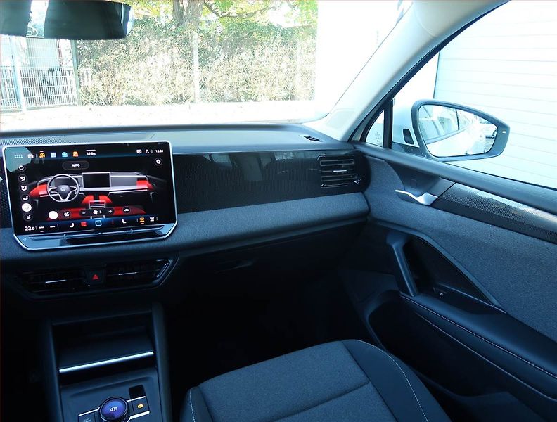 Volkswagen Tiguan (2024) 1.5 eTSI - fotka 8 z 21