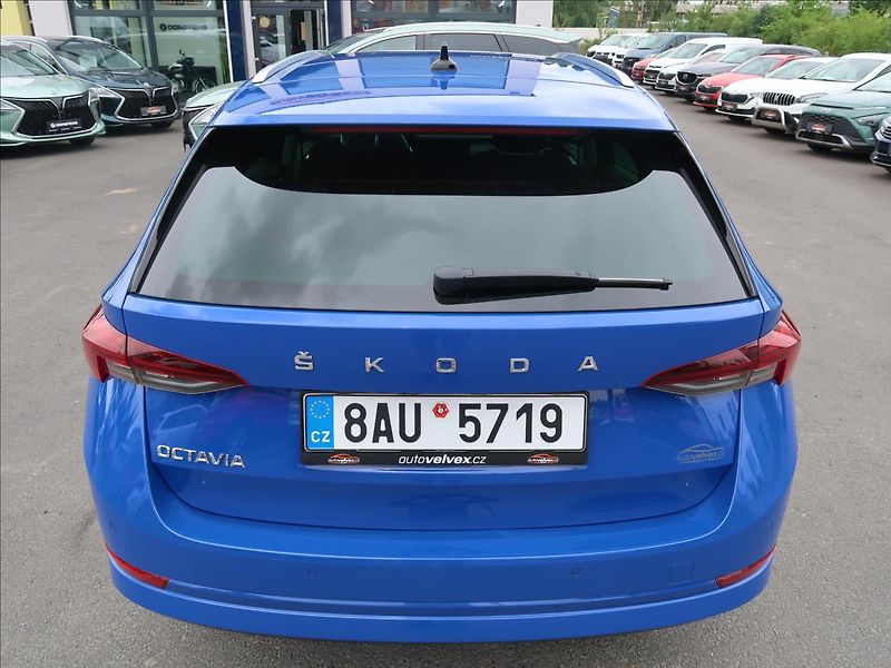 Škoda Octavia 2,0 TDi,DSG,Style,1majČR,DPH - fotka 8 z 26