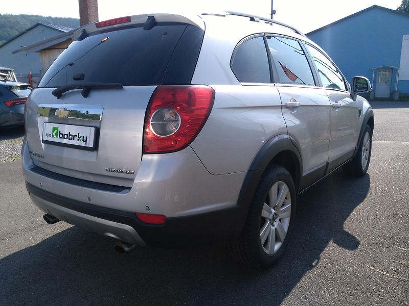 Chevrolet Captiva 2,0 CDTi /110 kW/ 4x4 - fotka 3 z 39
