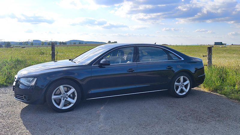 Audi A8 (2013) Audi A8, Audi A8L 4.2 V8, LONG - fotka 11 z 65