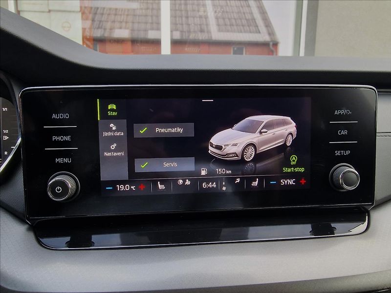 Škoda Octavia 2.0 TDI 110kW Combi,ČR,1.Maj. - fotka 29 z 50