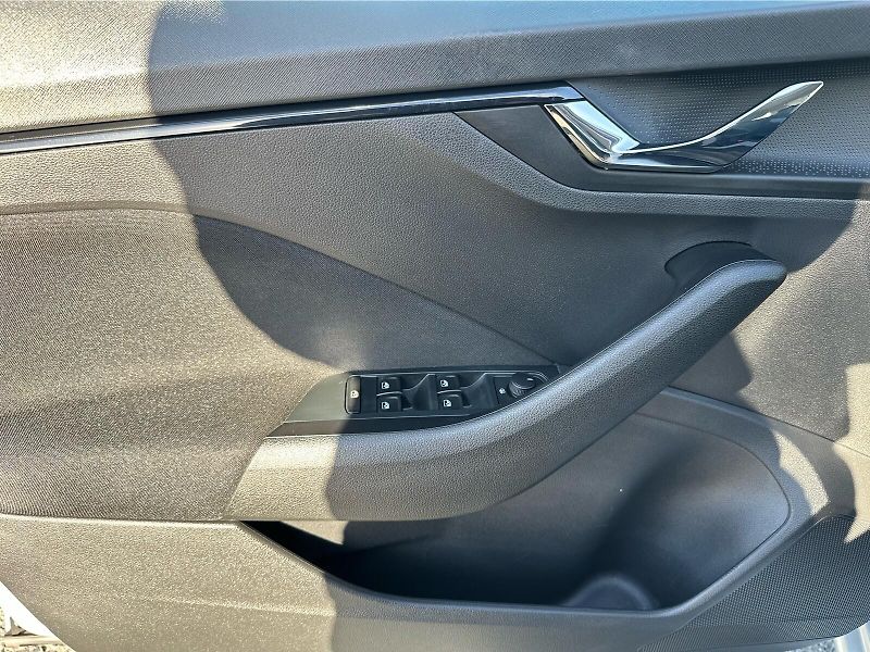 Škoda Scala 1,0 TSI / 85 kW Selection - fotka 17 z 22