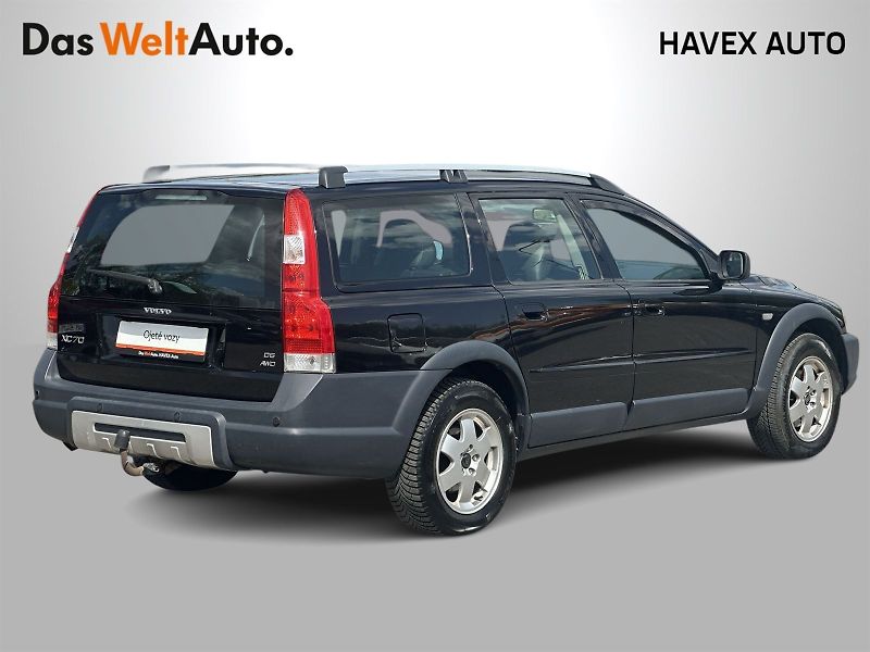 Volvo XC70 (2006) 2.4 D5 AWD Cross Country - fotka 2 z 27