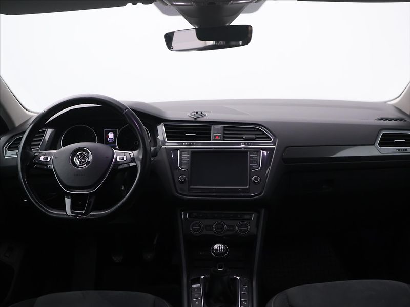 Volkswagen Tiguan 2.0 TDI 110kW 4MOT Highline DP - fotka 23 z 31