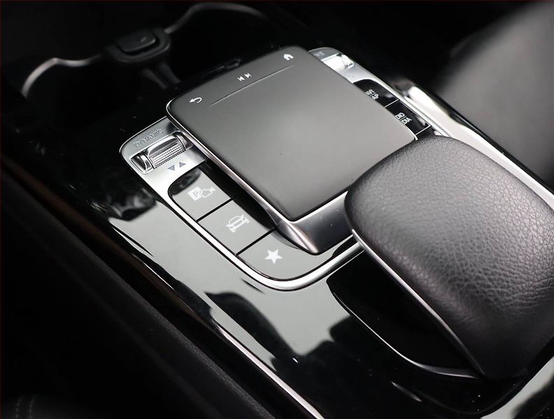 Mercedes-Benz Třídy A (2018) A 200 - fotka 20 z 25
