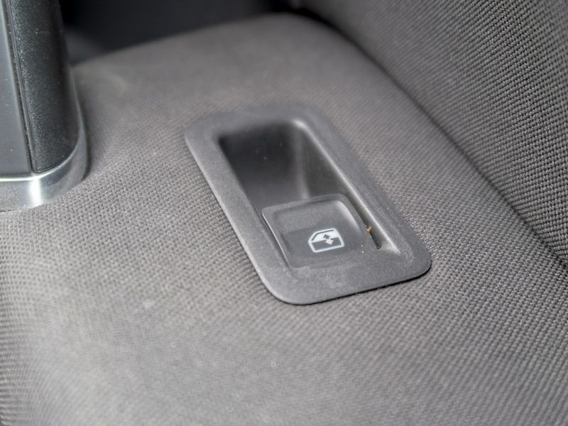 Volkswagen Touran (2019) ČR 1.5TSI 110KW DSG LED – NAVI - fotka 34 z 55