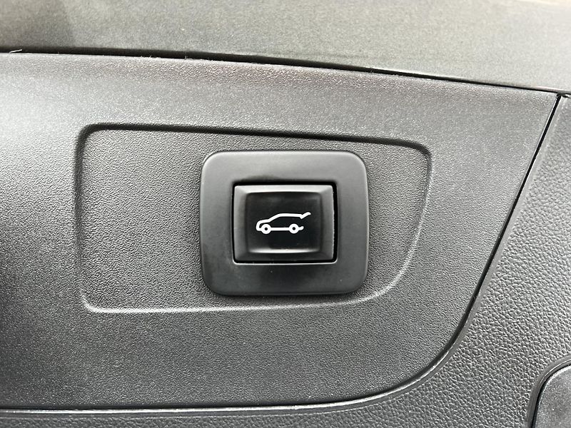 Opel Insignia 2.0CDTI 125kW Aut. Exclusive T - fotka 28 z 30
