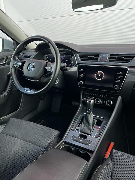 Škoda Superb 1.5TSI DSG Business 1.Maj DPH - fotka 8 z 25