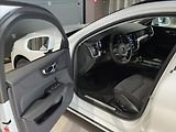 Volvo V60 (2026) 2,0 B4  Core - náhled 10