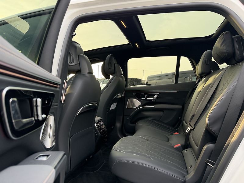 Mercedes-Benz EQS 450 4MATIC SUV Electric Ar - fotka 14 z 34