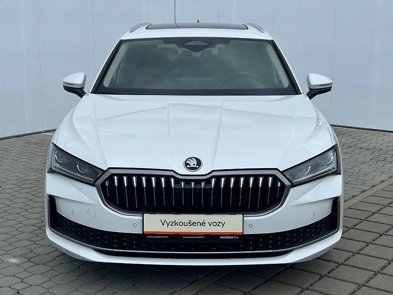 Škoda Superb L&K 7DSG 2,0TDI - fotka 4 z 28