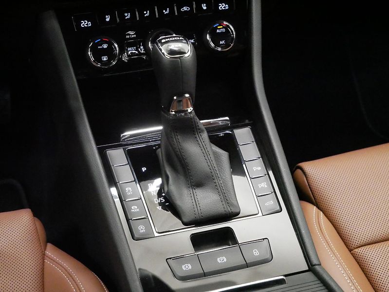 Škoda Superb - fotka 26 z 30