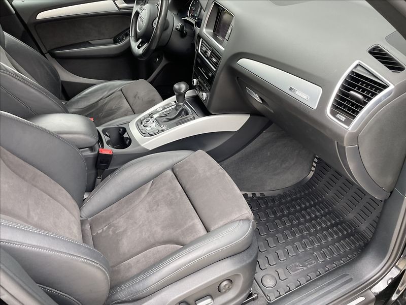 Audi Q5 3,0 TDI 190KW S-Line ČR.1.MAJ. - fotka 20 z 26