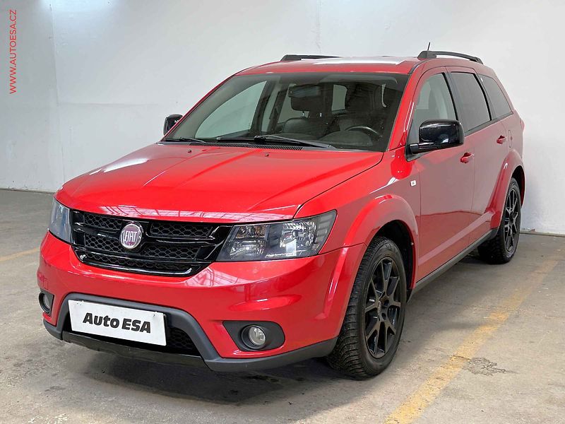 Fiat Freemont (2014) 2.0JTD 4x4, 7míst, AT, navi - fotka 3 z 16