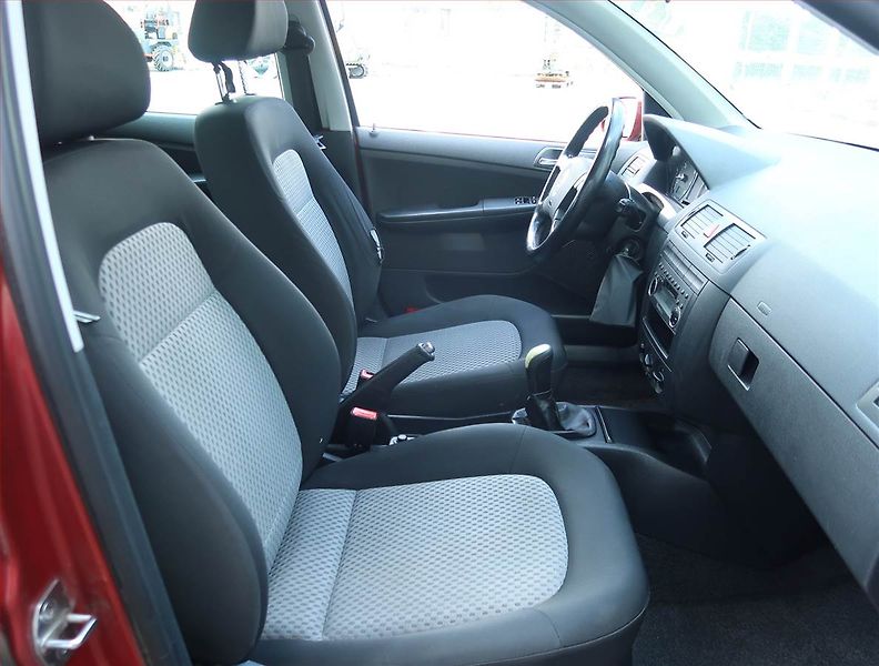 Škoda Fabia (2004) 1.2, v dobrém stavu - fotka 9 z 14