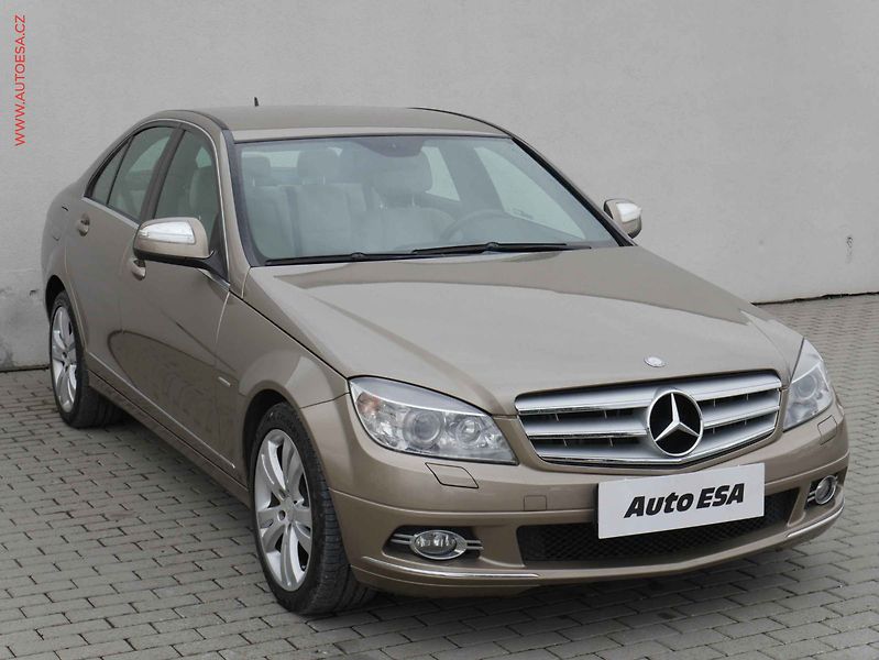 Mercedes-Benz Třídy C (2007) 3.0 CDi C320 4Matic, ČR - fotografie inzerátu